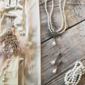 Roaring 20s Costume Jewelry & Accesories